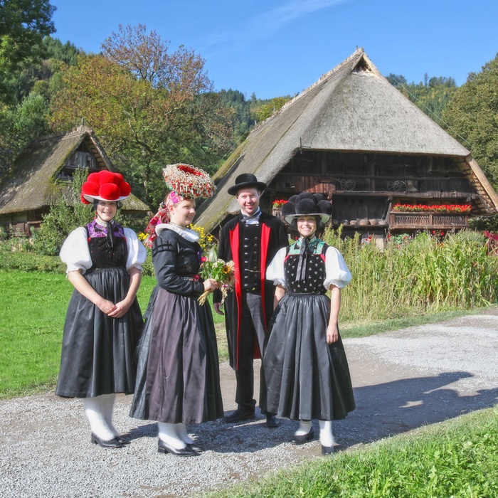 Gutacher Trachtenträger © Schwarzwälder Freilichtmuseum Vogtsbauernhof