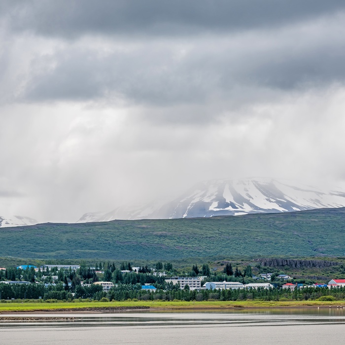 Egilsstadir - den største by i det østlige Island