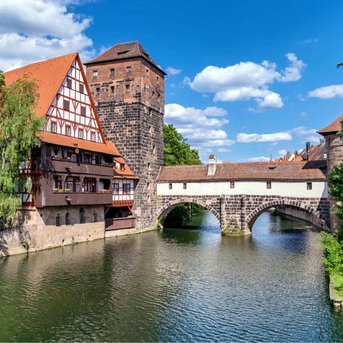 Bindingsværkshus ved floden i Nürnberg