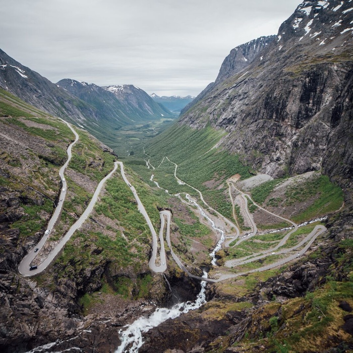 Lej en bil i Norge og kør på Trollstigen-bjergvejen