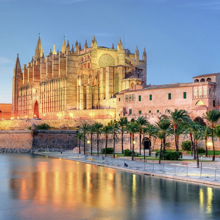 15_HI_Mallorca_Palma_Le_Seu_Cathedral_2.jpg