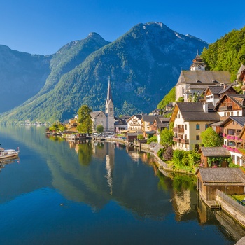 Hallstatt på en sommerdag, Salzkammergut, Østrig