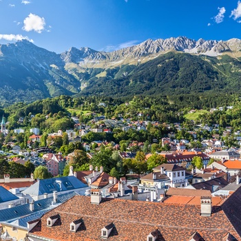 Panorama udsigt til Innsbruck i Tyrol, Østrig