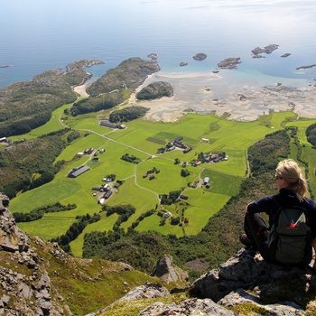 Udsigt over Vega, Norge - Foto Øyvind Flatmo VisitHelgeland