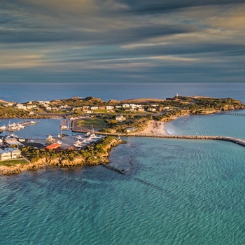 Luftfoto af kystbyen Robe i South Australia