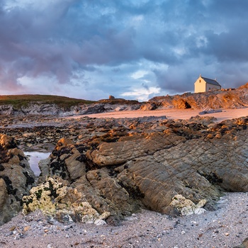 Atlantic Highway - Fistral Beach Newquay i aftensol.jpg