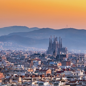 Gaudi´s mesterværk - La Sagrada Familia katedralen midt i Barcelona