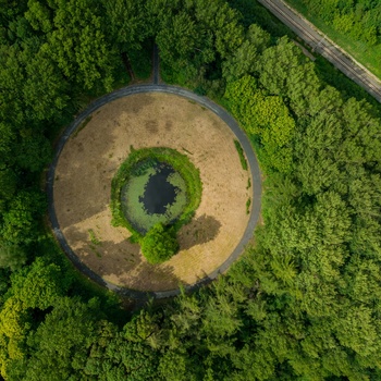 Belgien, Ypres - krater efter minsprængning tæt på Hill 60 sydfor Zillebeke