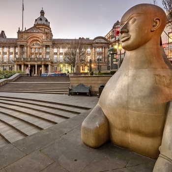 Statue på Victoria Square i Birmingham, England