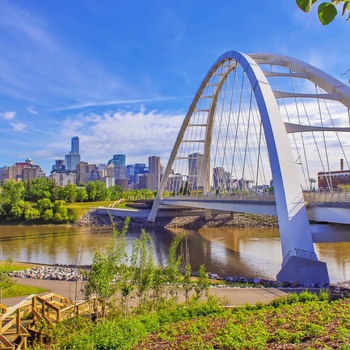 Bro over flod i Edmonton, Alberta i Canada