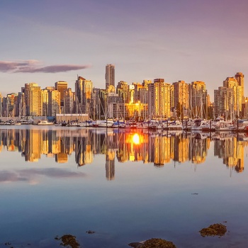 Vancouver ved solnedgang, British Columbia i Canada
