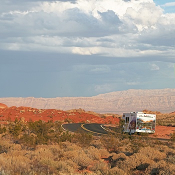 Cruise America autocamper - Valley of Fire i Nevada