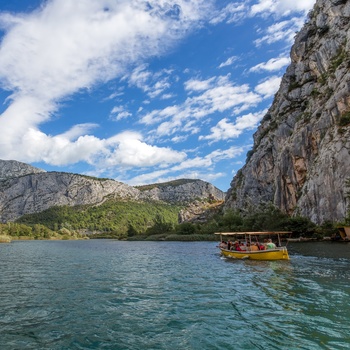 Turbåd på Certina floden i Dalmatien, Kroatien