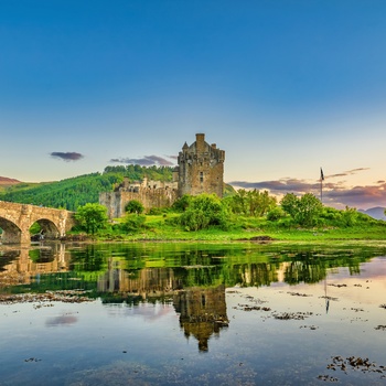 Borgen Eilean Donan i Skotland tæt på Isle of Sky