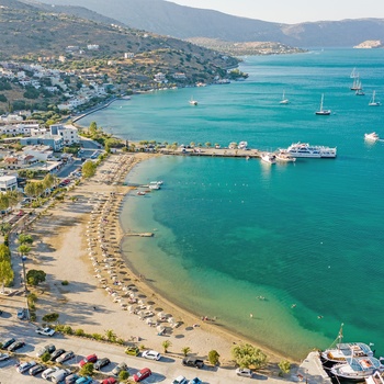 Den elegante badeby Elounda på Kreta