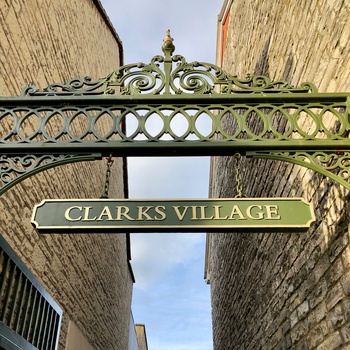 England, Somerset - outlettet Clarks Village i byen Street