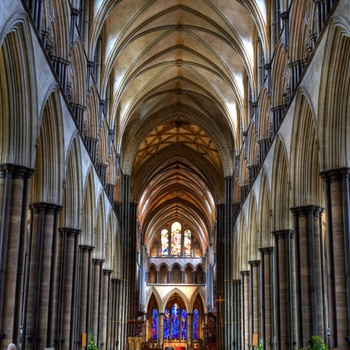 Farvede glasvinduer i Salisbury Katedral, Sydengland