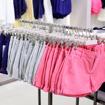 Fashion / design shopping