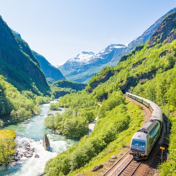 Flåmsbanen i Norge - Foto: Sverre Hjornevik-VisitFlåm