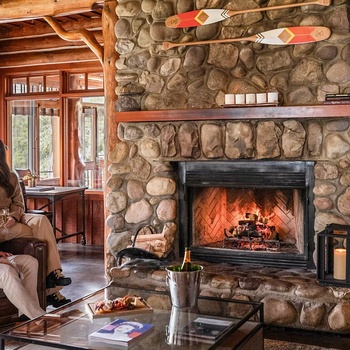 Fairmont Jasper Park Lodge, Pejsestue