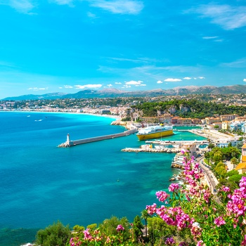 Udsigt til Nice på en sommerdag - den franske Riviera