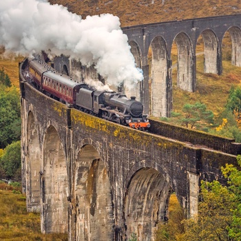 Glenfinnan Viadukt - Ikonisk togtur i det skotske højland