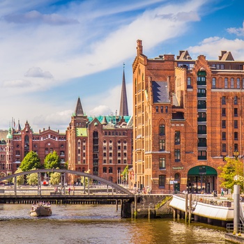 Kanal i Speicherstadt distriktet i Hamborg