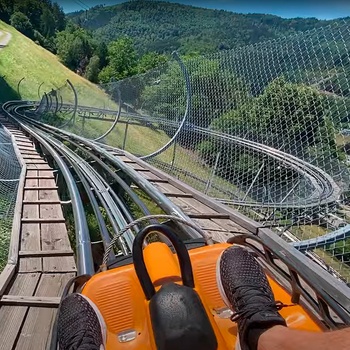 Sommer-kælkebanen Hasenhorn Rodelbahn ved Todtnau i Schwarzwald