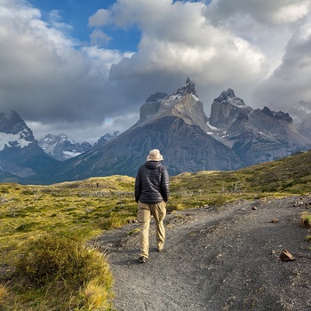På vandretur i Torres del Paine National Park i Chile, Patagonien