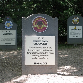 Ben & Jerry's flavor graveyard - gravstene for udgåede smagsvarianter