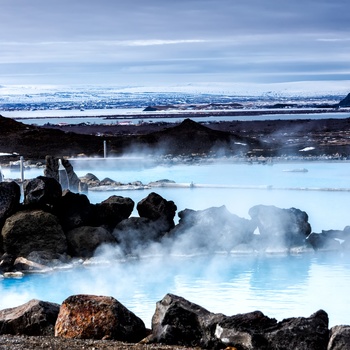 Myvatn Nature Baths varme kilder i klippelandskab, Island