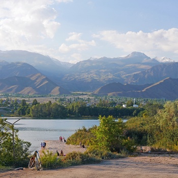 Issyk Kul-søen i Kirgisistan