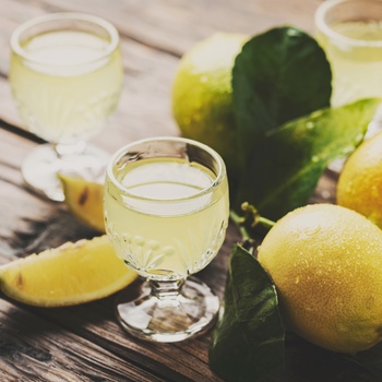 Citronlikøren Limoncello - en italiensk specialitet