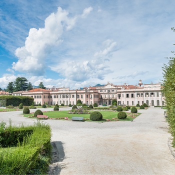Haven Giardini Estensi i byen Varese i Lombardiet, Italien