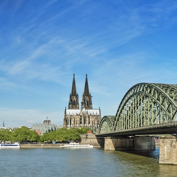 Köln set fra Rhinen