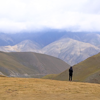 Kalmak-Ashuu Pass - bjergpas i Tian Shan-bjergene - Kirgisistan