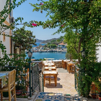 Udsigt fra en restaurant til havnen i Kas - Tyrkiet