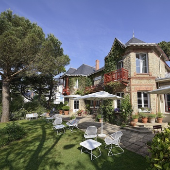 Le Saint-Christophe, Les Collectionneurs