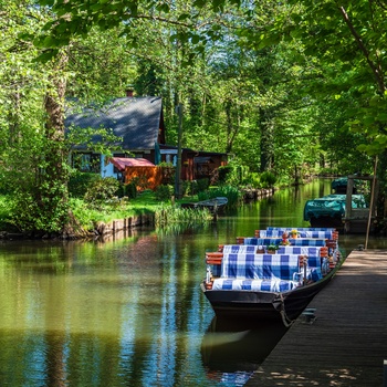 Kanal gennem byen Lehde i Spreewald