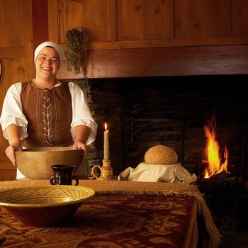 Lori i køkkenet - Avalon Kolonien på Newfoundland - Foto copyright: Colony of Avalon Foundation Inc