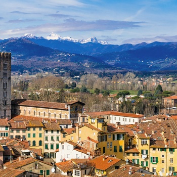 Udsigt til Lucca i vinterhalvåret - Toscana
