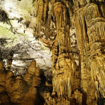 Grotten/drypstenshulen Cuevas de Arta på Mallorca