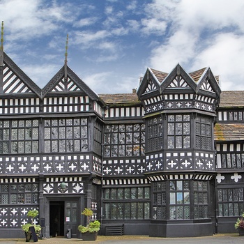 Bramall Hall, bindingsværkshus - Manchester i England