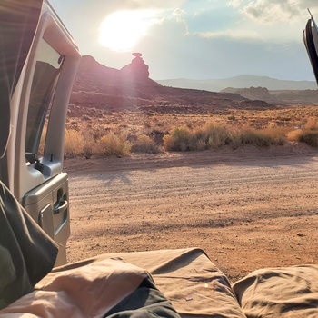 Klippeformationen Mexican Hat Rock i Utha, USA
