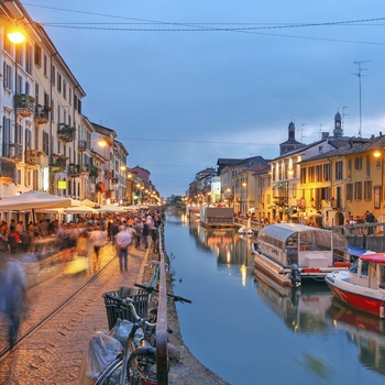 Aftenstemning i Navigli området, Milano