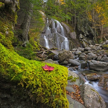 Vandfaldet Moss Glen Falls i Granville i Vermont