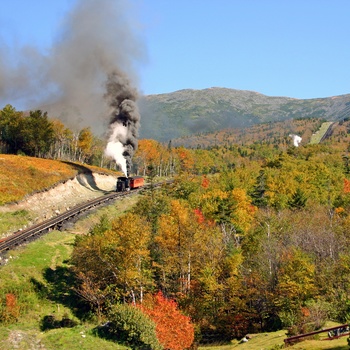 COG Railway på vej til toppen af Mount Washington i New Hampshire, USA