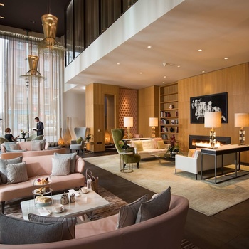 Nordirland, Belfast, Fitzwilliam Hotel - lobby