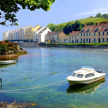 Nordirland, Coastal Causeway - idyllisk havn ved Cushendun