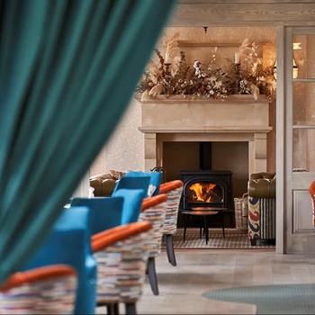 Nordirland, County Antrim, Ballycaste - lounge på Salthouse Hotel